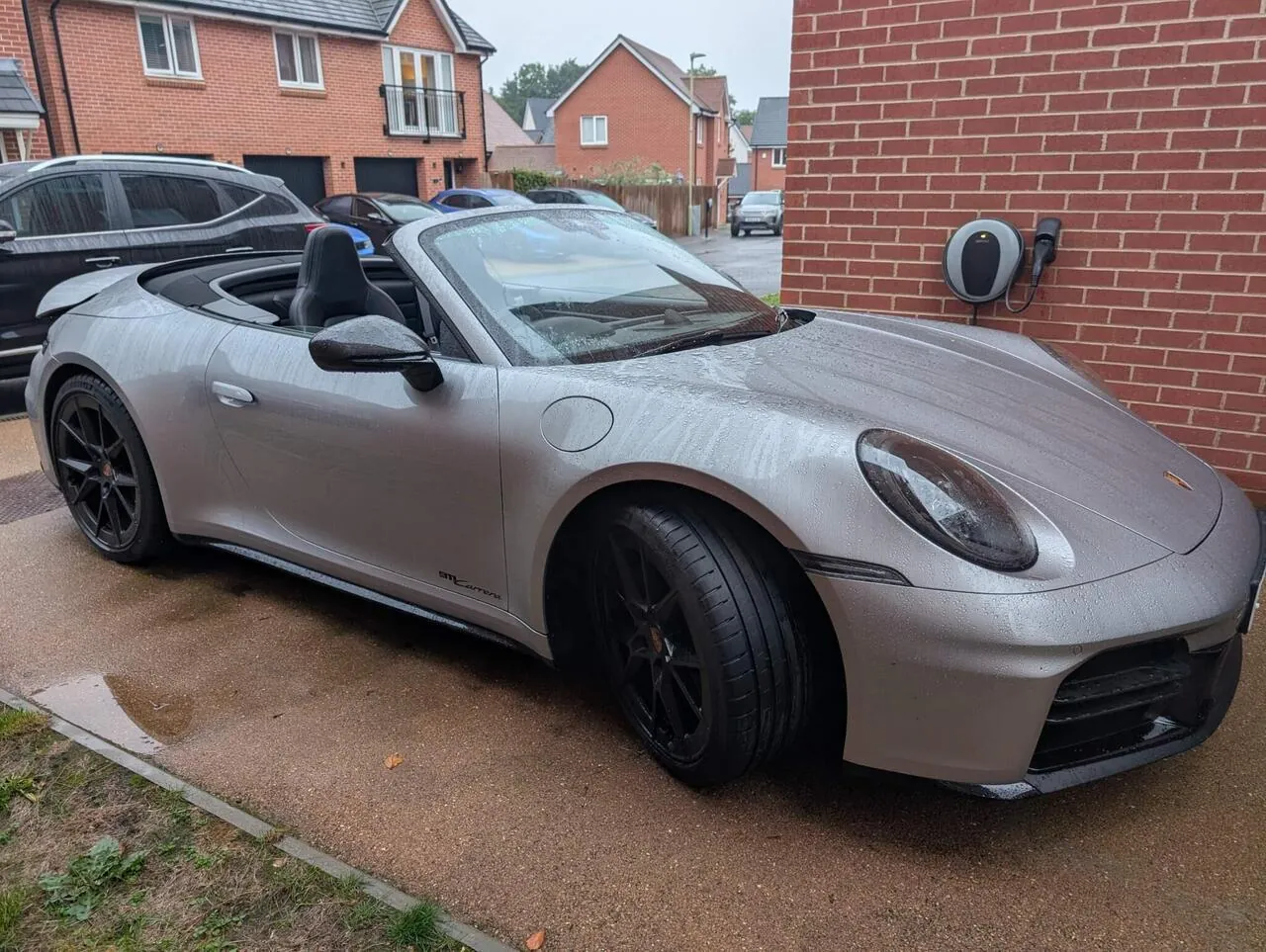 Porsche 911 2025 photo 2