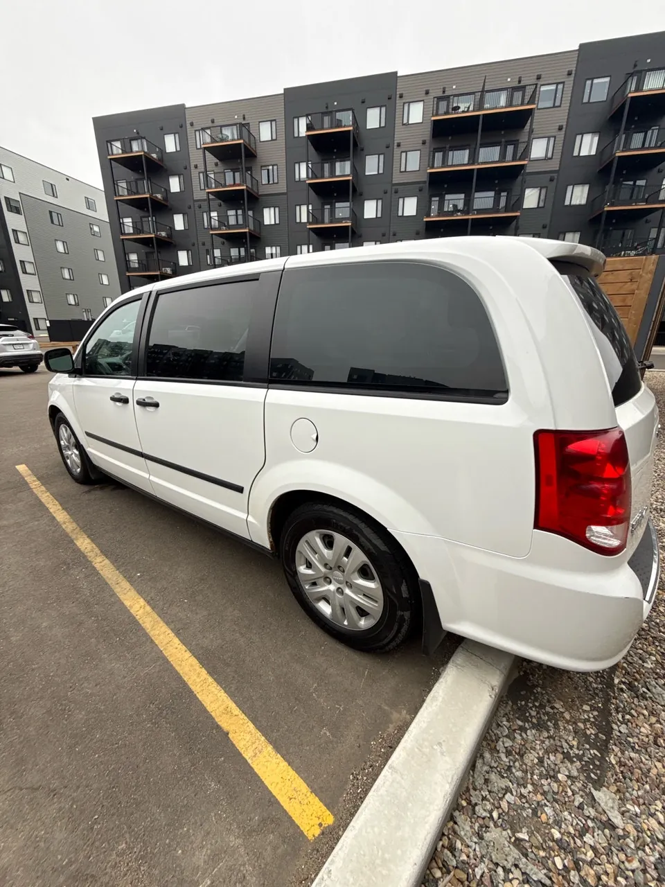 Dodge Grand Caravan 2014 photo 4