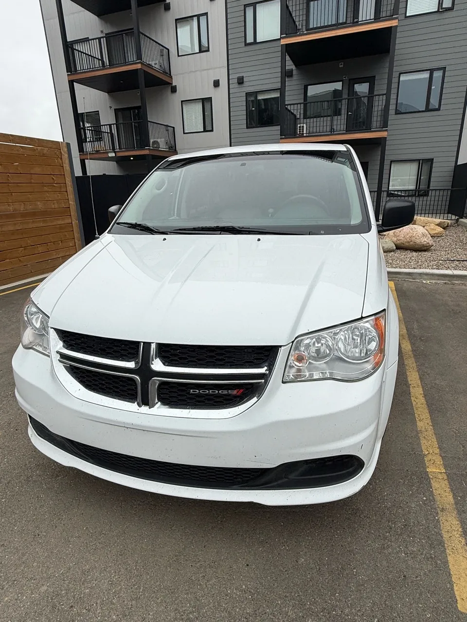 Dodge Grand Caravan 2014 photo 2
