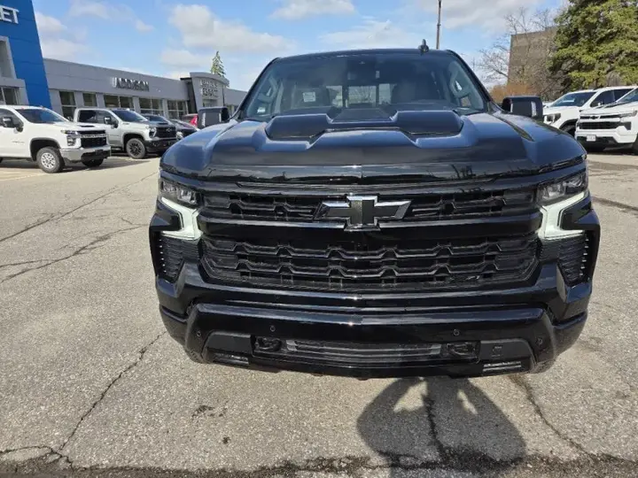 Chevrolet Silverado 1500 2026 photo 2