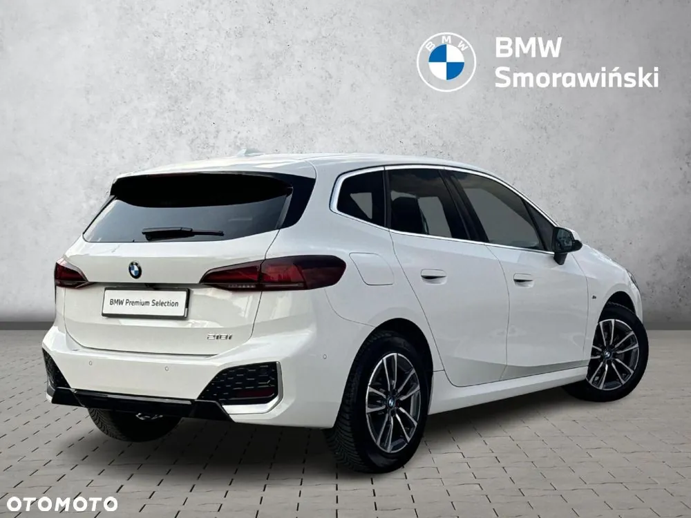 BMW 2 Series 2023 photo 5