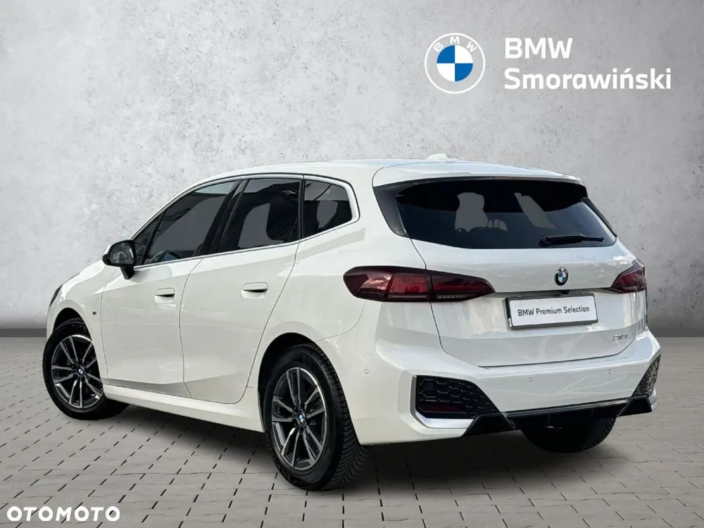 BMW 2 Series 2023 photo 3