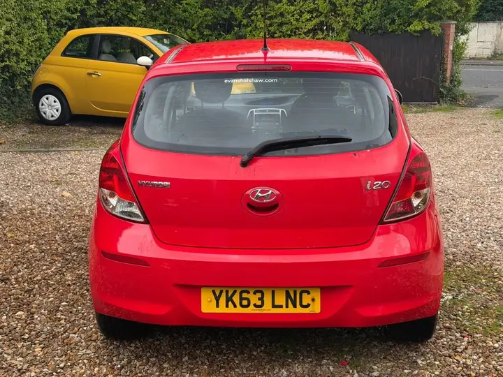 Hyundai I20 2013 photo 4