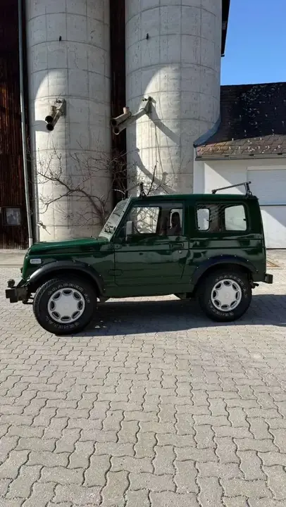 Suzuki Samurai 1990 photo 2