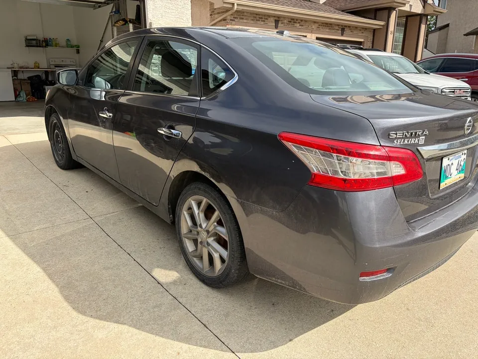 Nissan Sentra 2013 photo 3