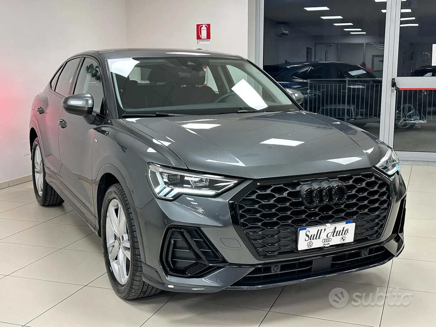 Audi Q3 2024 photo 3