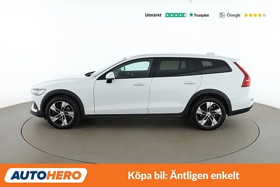 Volvo V60 Cross Country 2021 photo 2