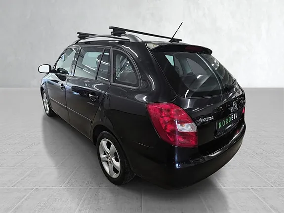 Skoda Fabia 2013 photo 5