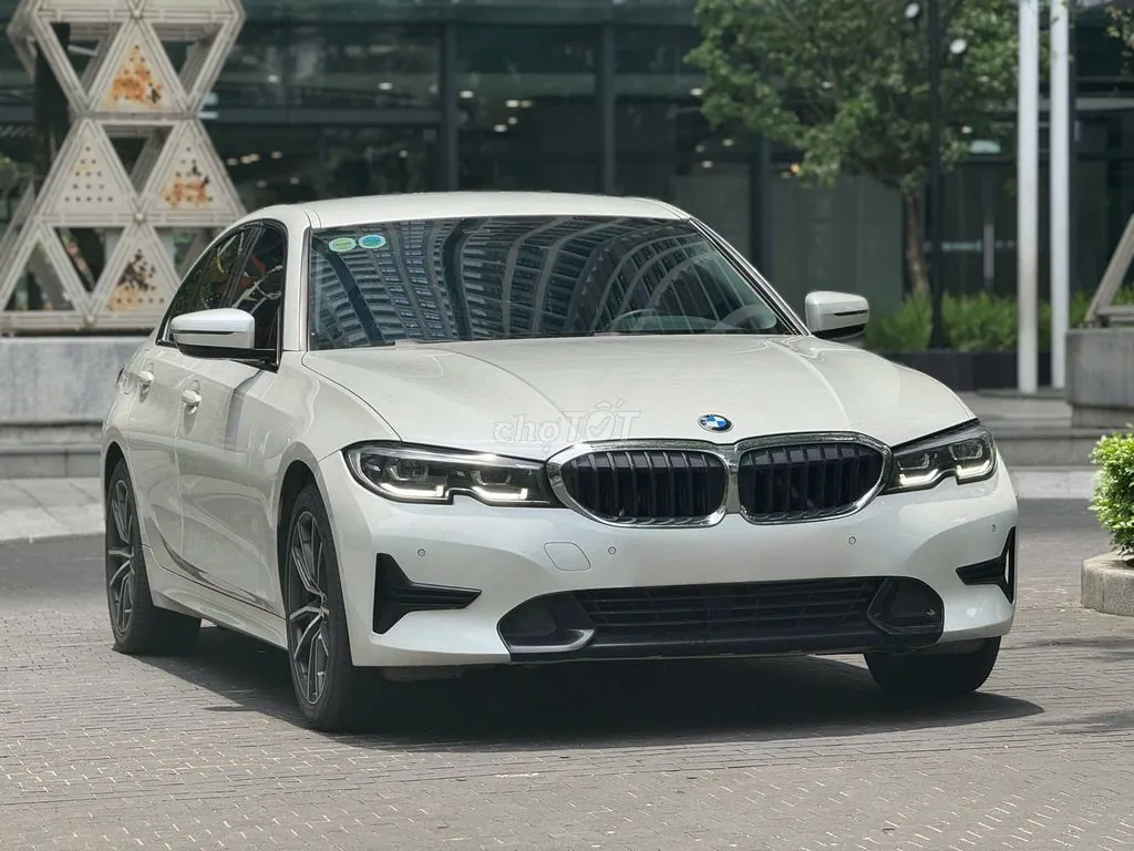 BMW 3 Series 2021 photo 4