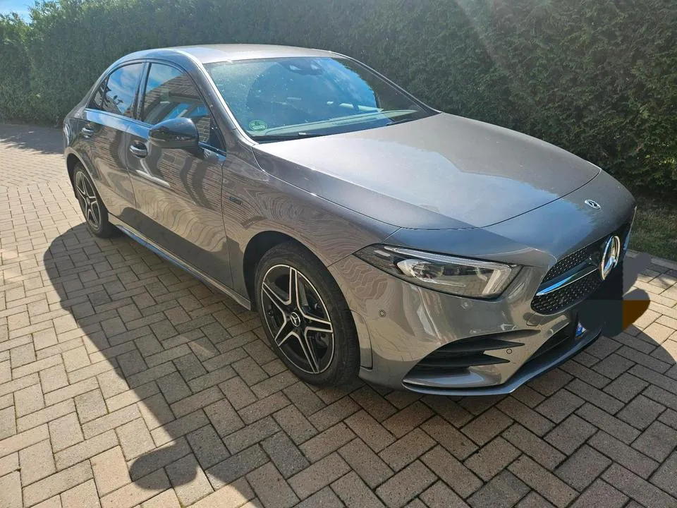 Mercedes-Benz A 250 E