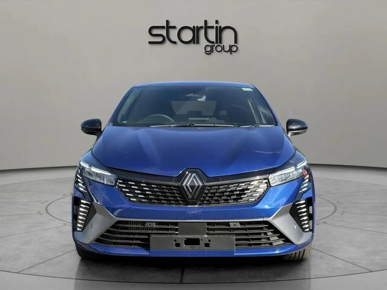 Renault Clio photo 2