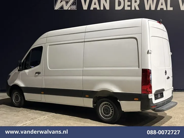 Mercedes-Benz Sprinter 2021 photo 2