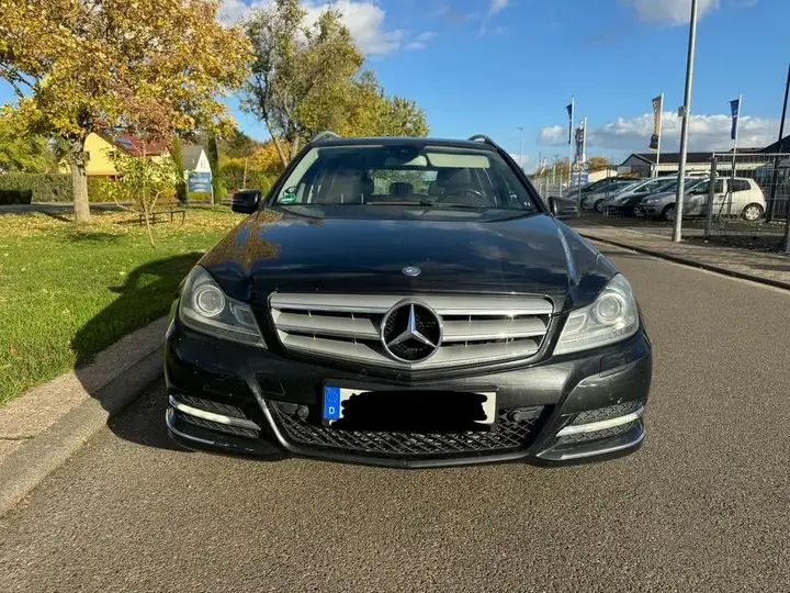 Mercedes-Benz C200