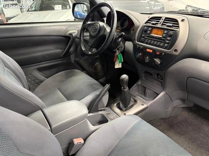 Toyota Rav4 2003 photo 5