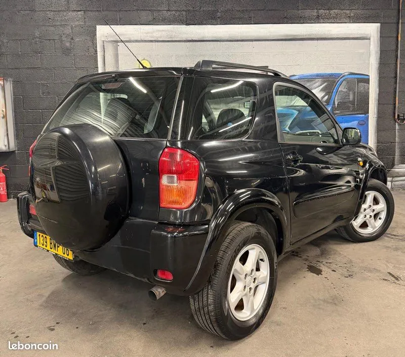 Toyota Rav4 2003 photo 3