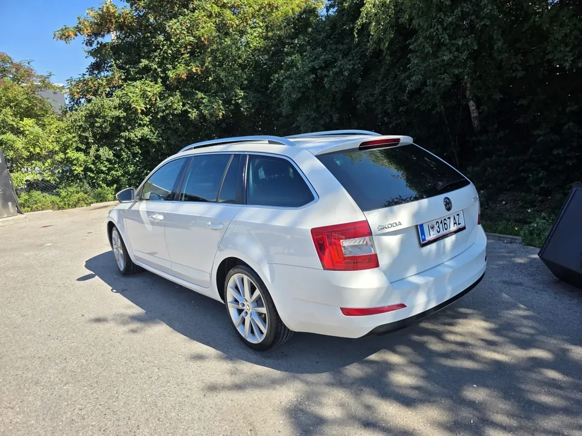 Skoda Octavia 2013 photo 3