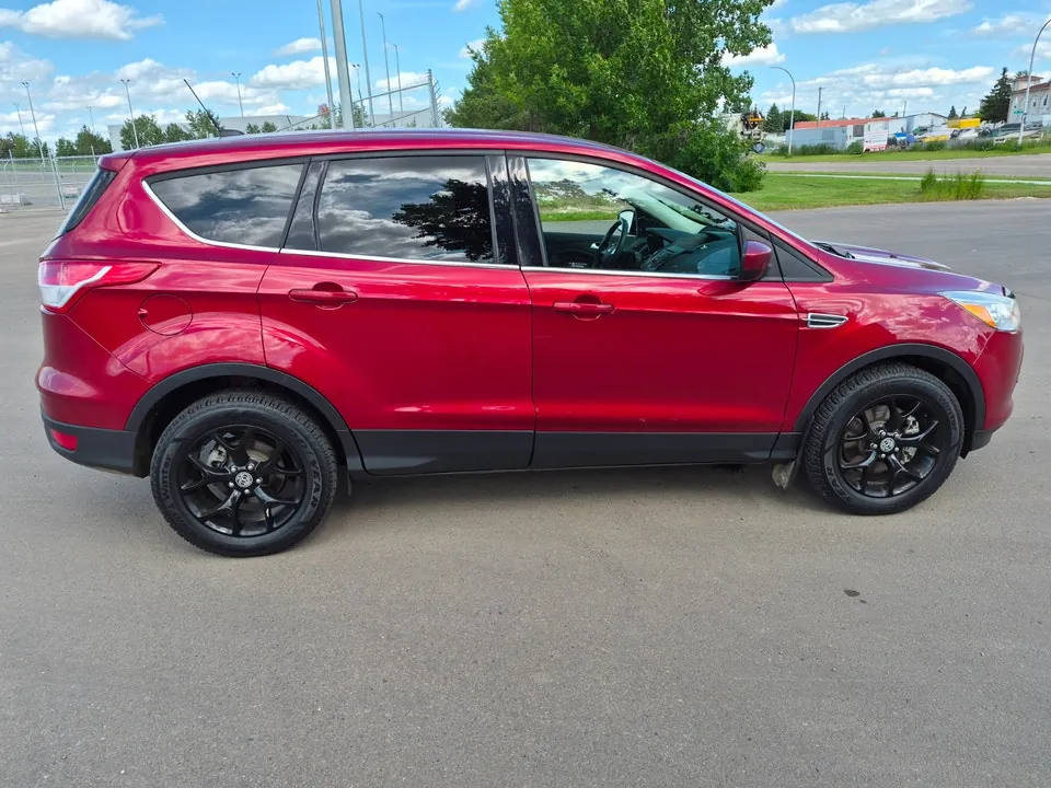 Ford Escape 2016 photo 3