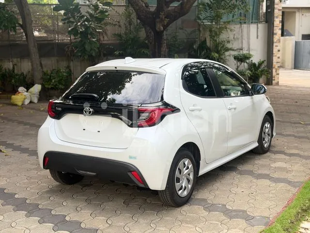 Toyota Yaris 2023 photo 3