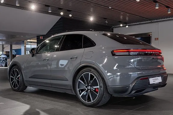 Porsche Macan 2025 photo 3