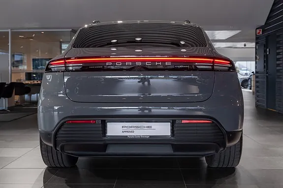 Porsche Macan 2025 photo 4