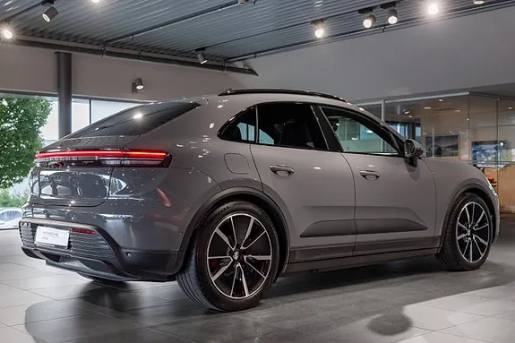 Porsche Macan 2025 photo 5