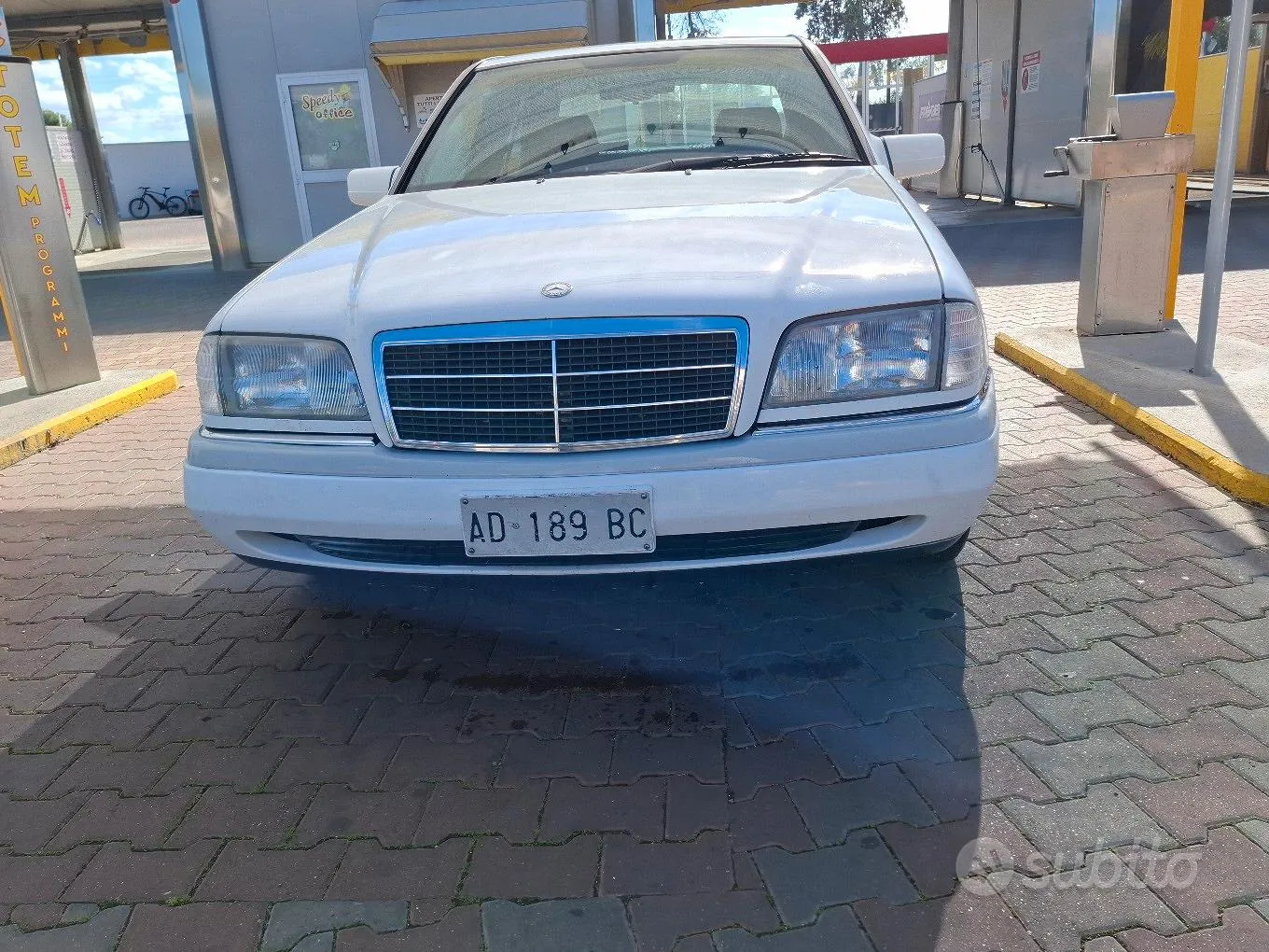 Mercedes-Benz C 180 1995 photo 2