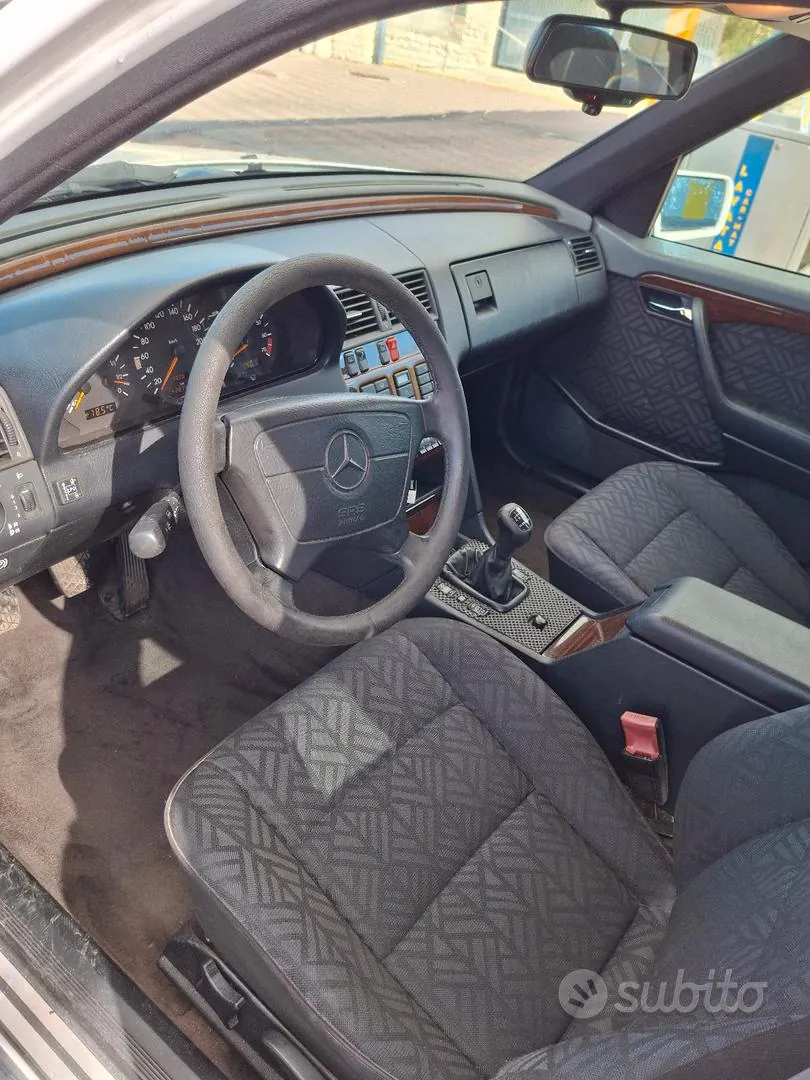 Mercedes-Benz C 180 1995 photo 5