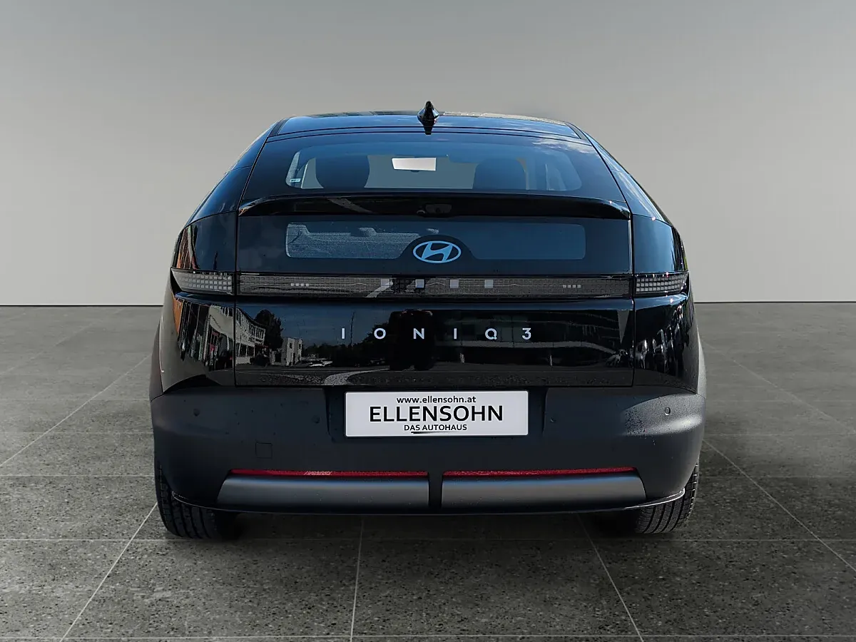 Hyundai Ioniq 3 photo 2