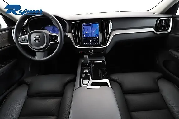 Volvo V60 2025 photo 2