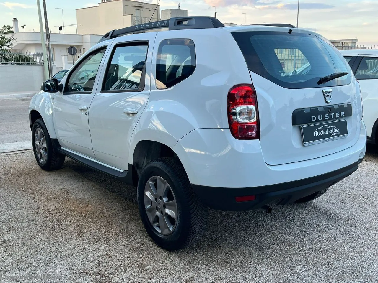Dacia Duster 2014 photo 4