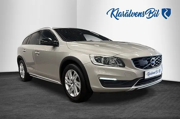 Volvo V60 Cross Country 2017 photo 5