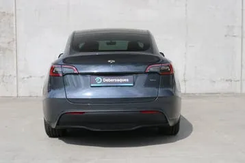 Tesla Model Y 2023 photo 2