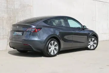 Tesla Model Y 2023 photo 3
