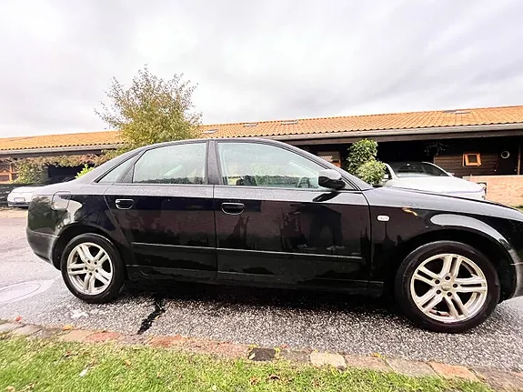 Audi A4 2006 photo 4