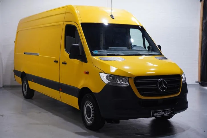 Mercedes-Benz Sprinter 2022 photo 2