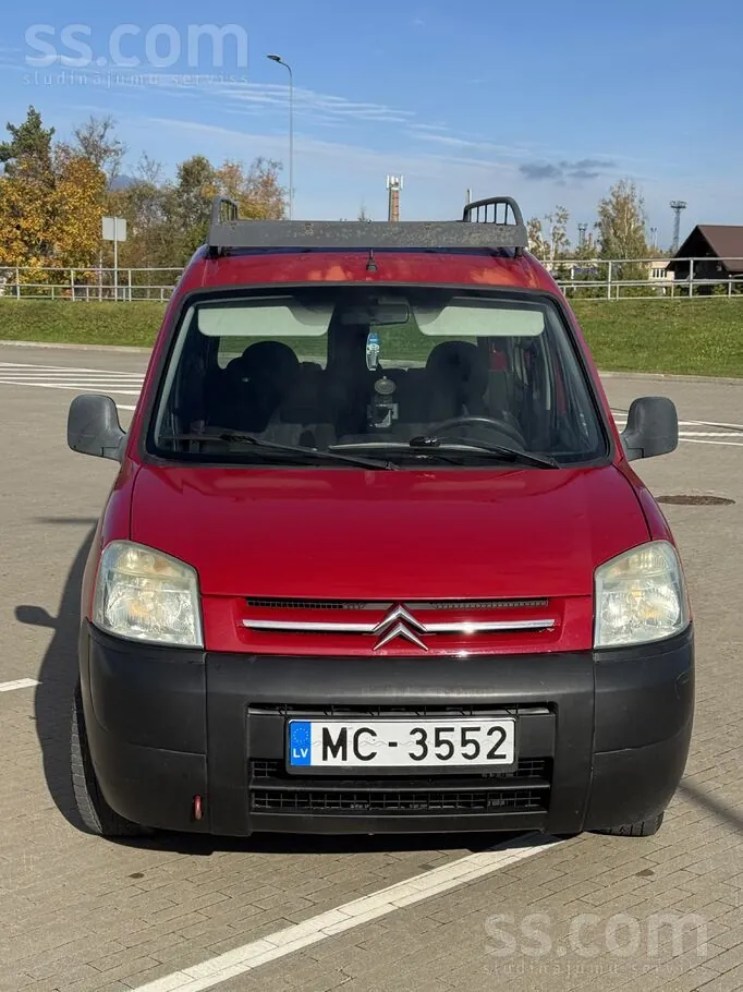 Citroen Berlingo 2004 photo 2