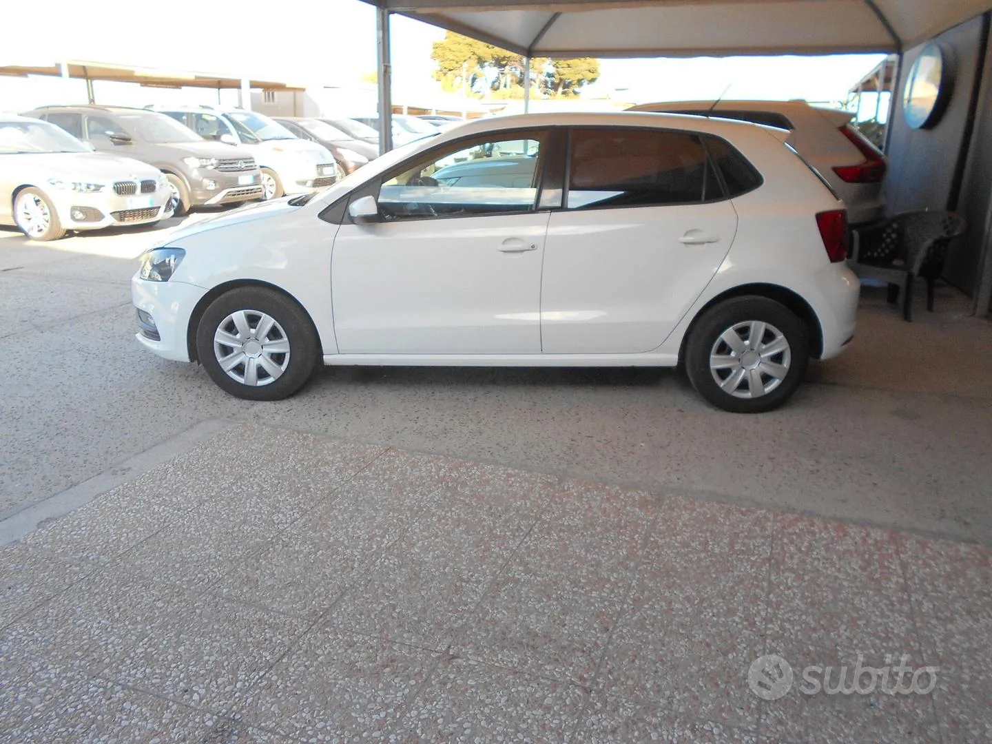 Volkswagen Polo 2015 photo 2