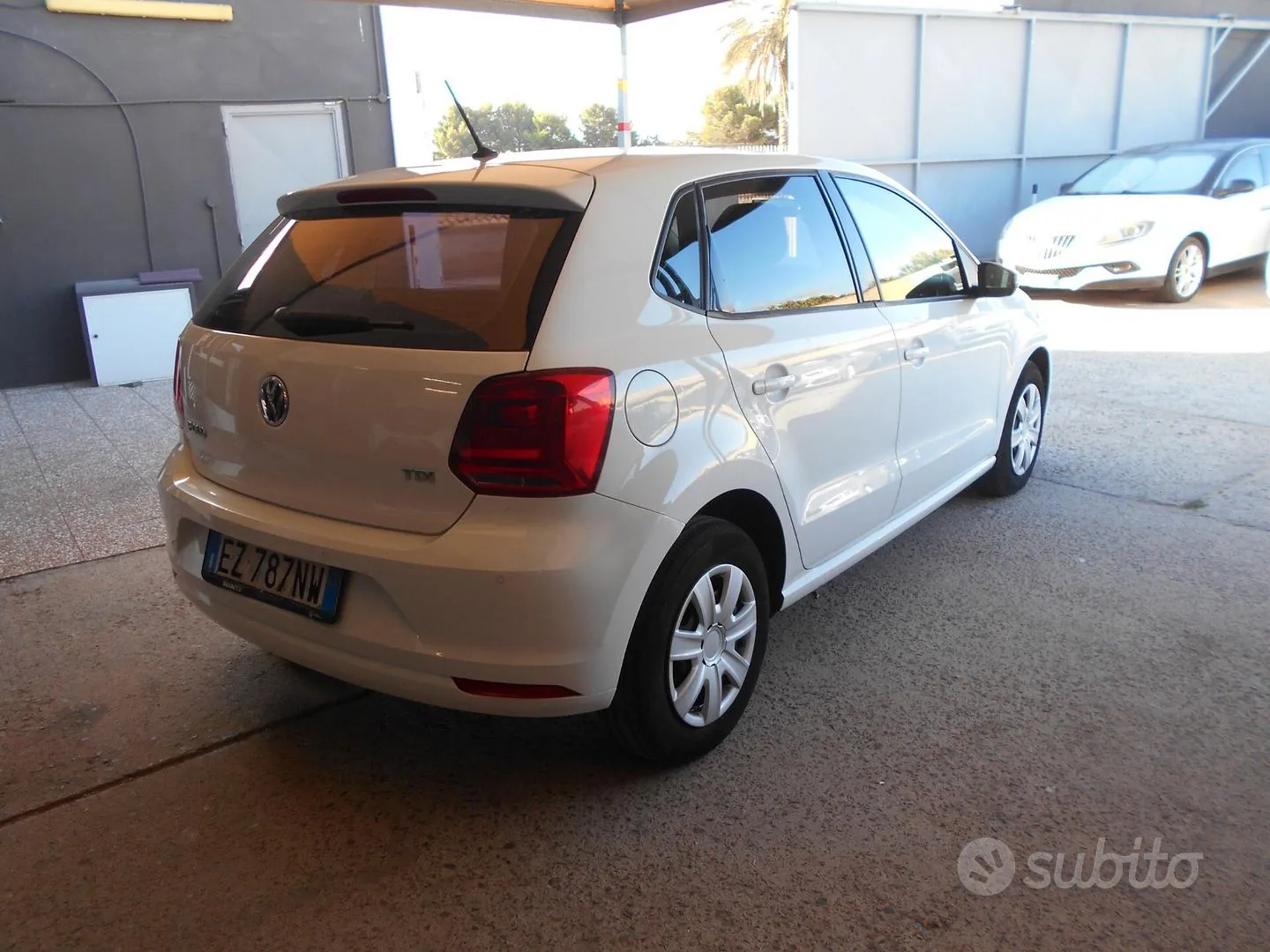 Volkswagen Polo 2015 photo 4