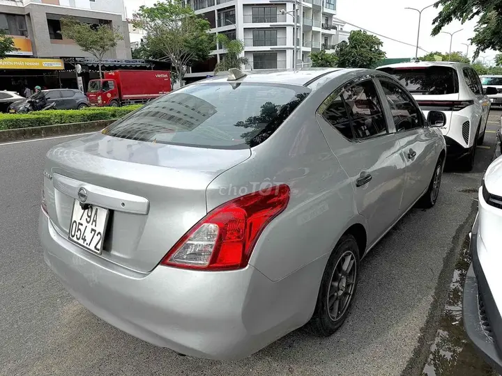 Nissan Sunny 2013 photo 3
