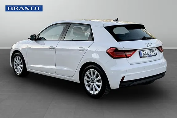 Audi A1 2024 photo 2