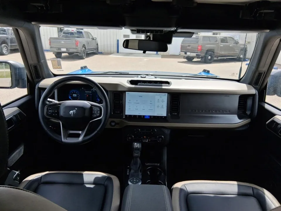 Ford Bronco 2025 photo 2