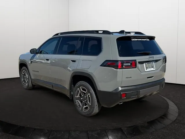 Jeep Cherokee 2026 photo 4