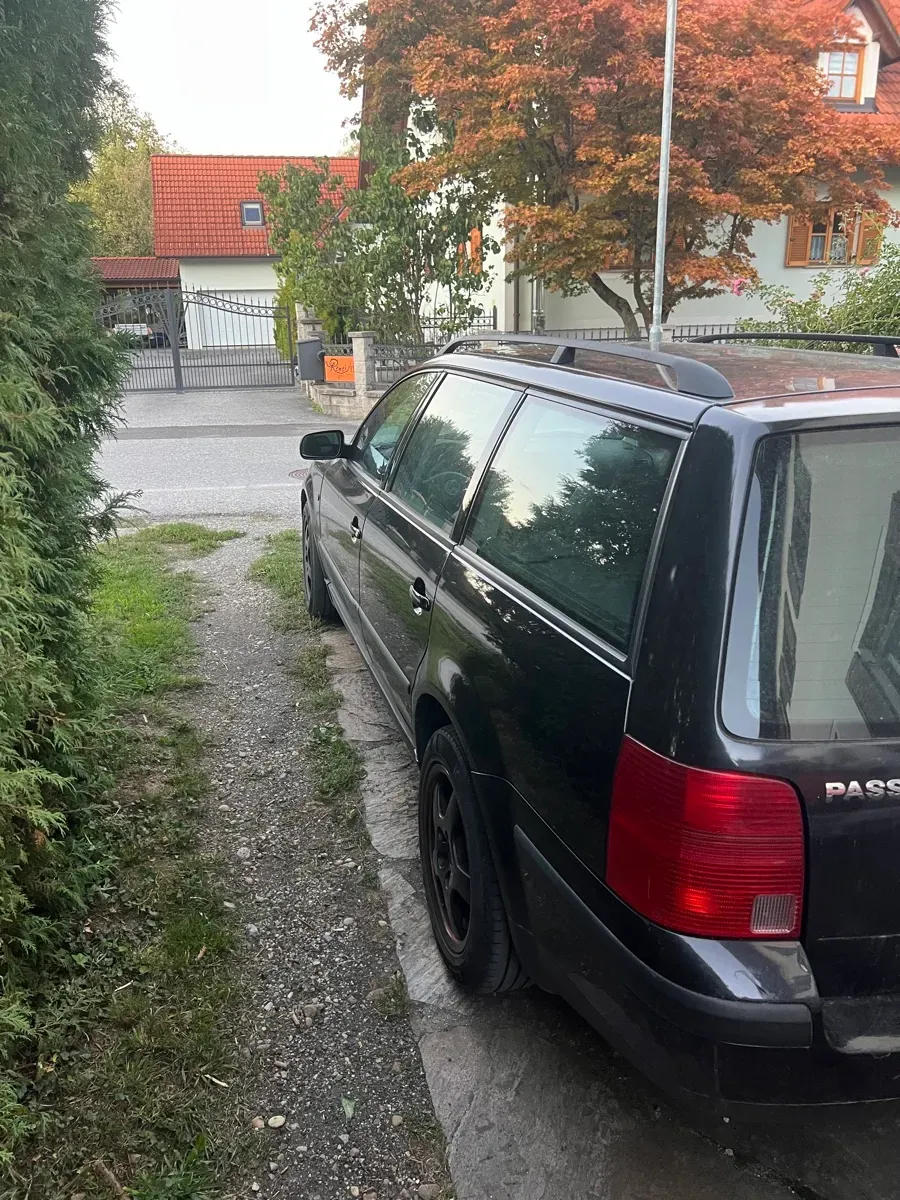 Volkswagen Passat 1999 photo 2