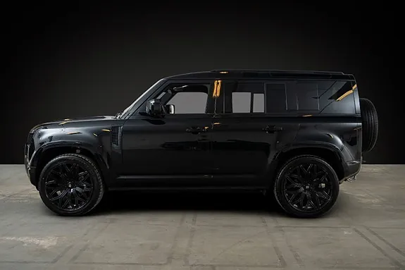 Land Rover Defender 110 2025 photo 2