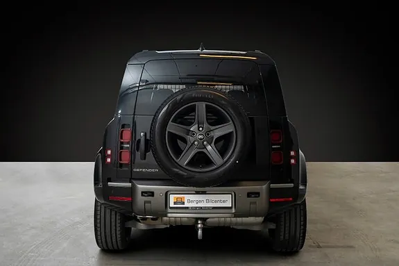 Land Rover Defender 110 2025 photo 5