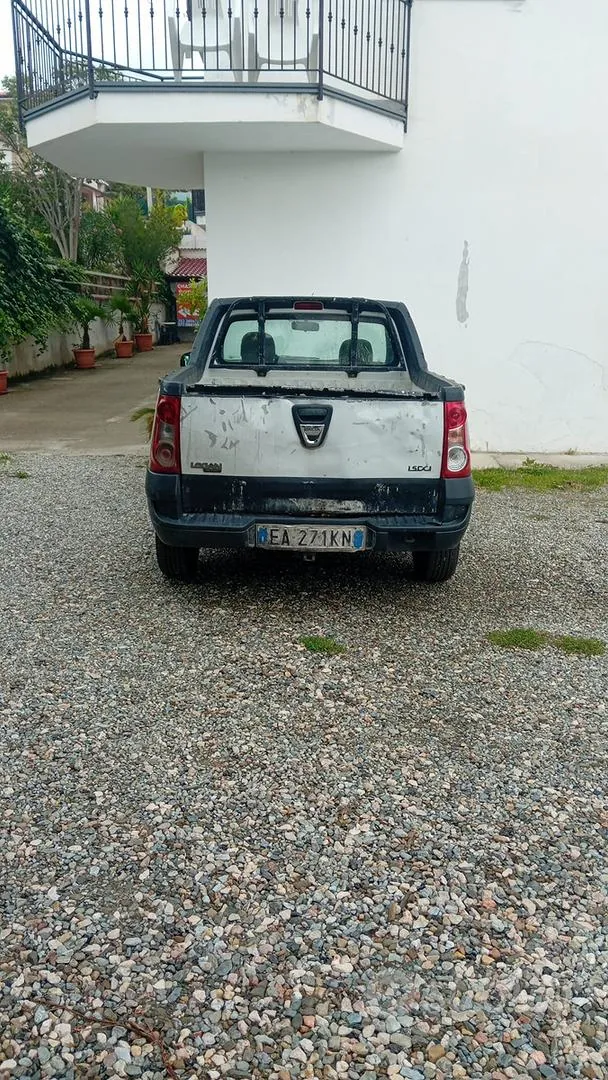 Dacia Logan 2010 photo 3