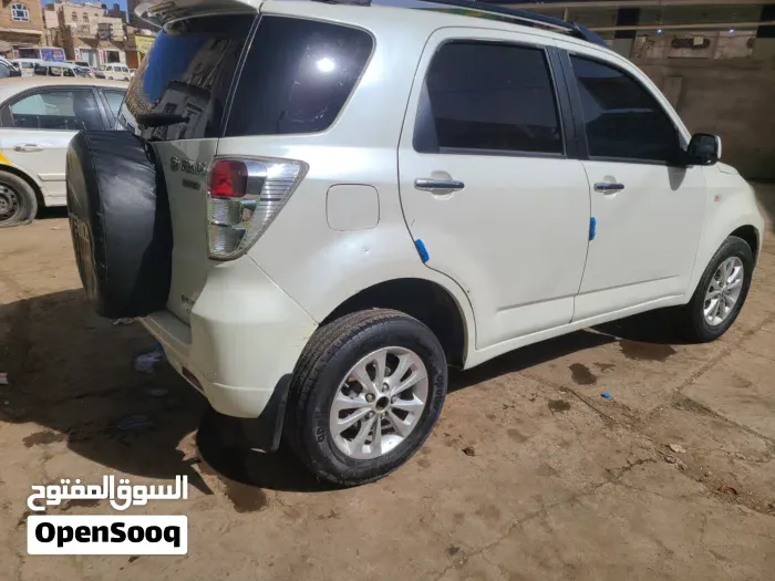 Daihatsu Terios 2012 photo 3