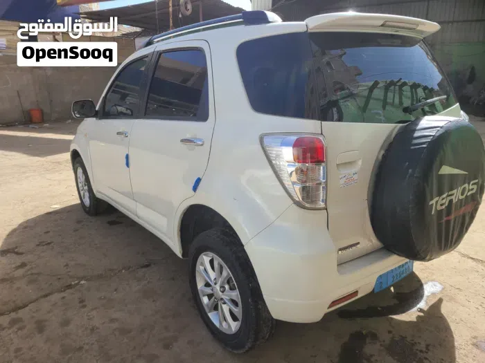 Daihatsu Terios 2012 photo 4