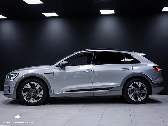 Audi E-Tron 2021 photo 5