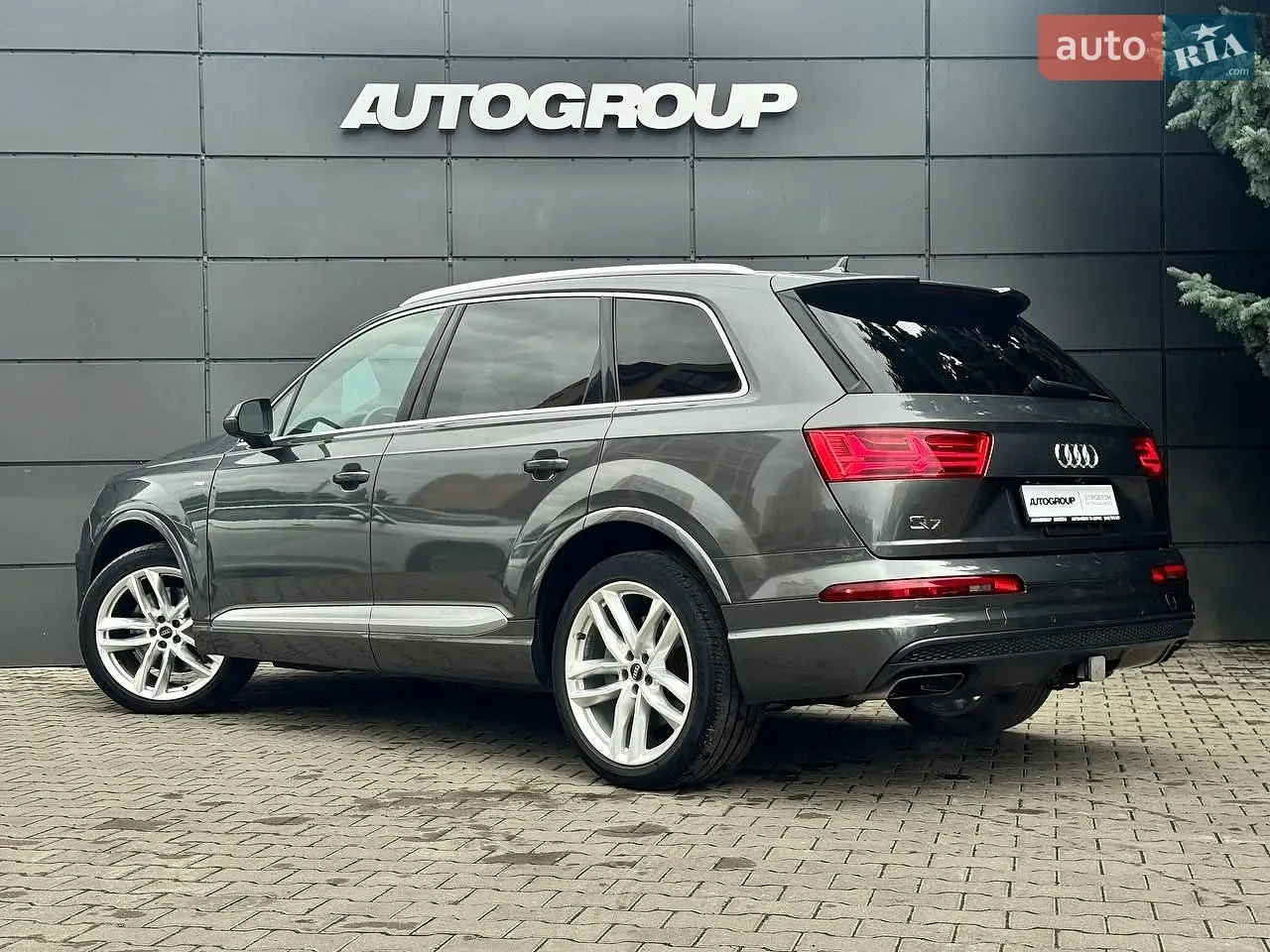 Audi Q7 2016 photo 5